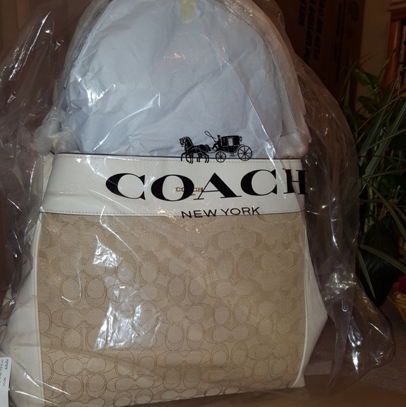 NWT COACH SOLD ON MERCARI @ 25 JUNE 2020 8:30am - Picture 5 of 6